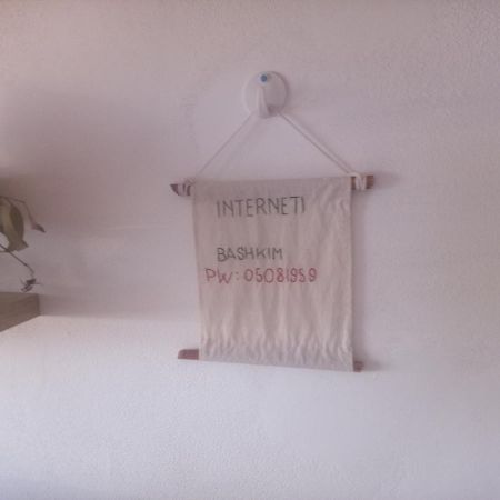 Lindita'S Seaview Appartment Вльора Екстер'єр фото