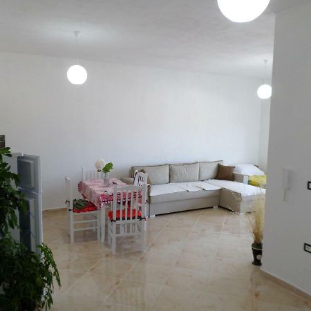 Lindita'S Seaview Appartment Вльора Екстер'єр фото