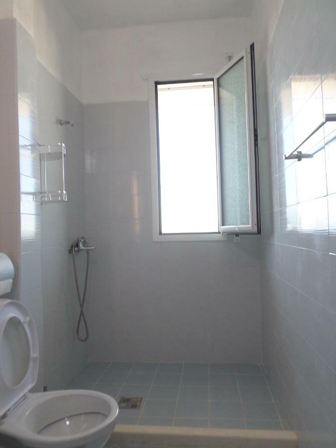 Lindita'S Seaview Appartment Вльора Екстер'єр фото