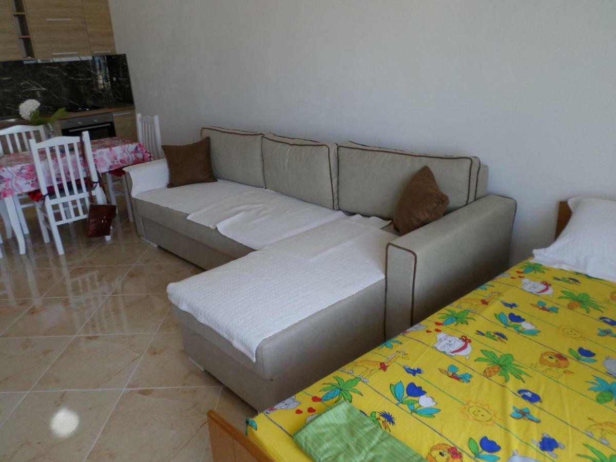 Lindita'S Seaview Appartment Вльора Екстер'єр фото