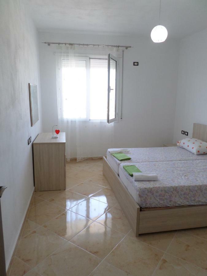 Lindita'S Seaview Appartment Вльора Екстер'єр фото