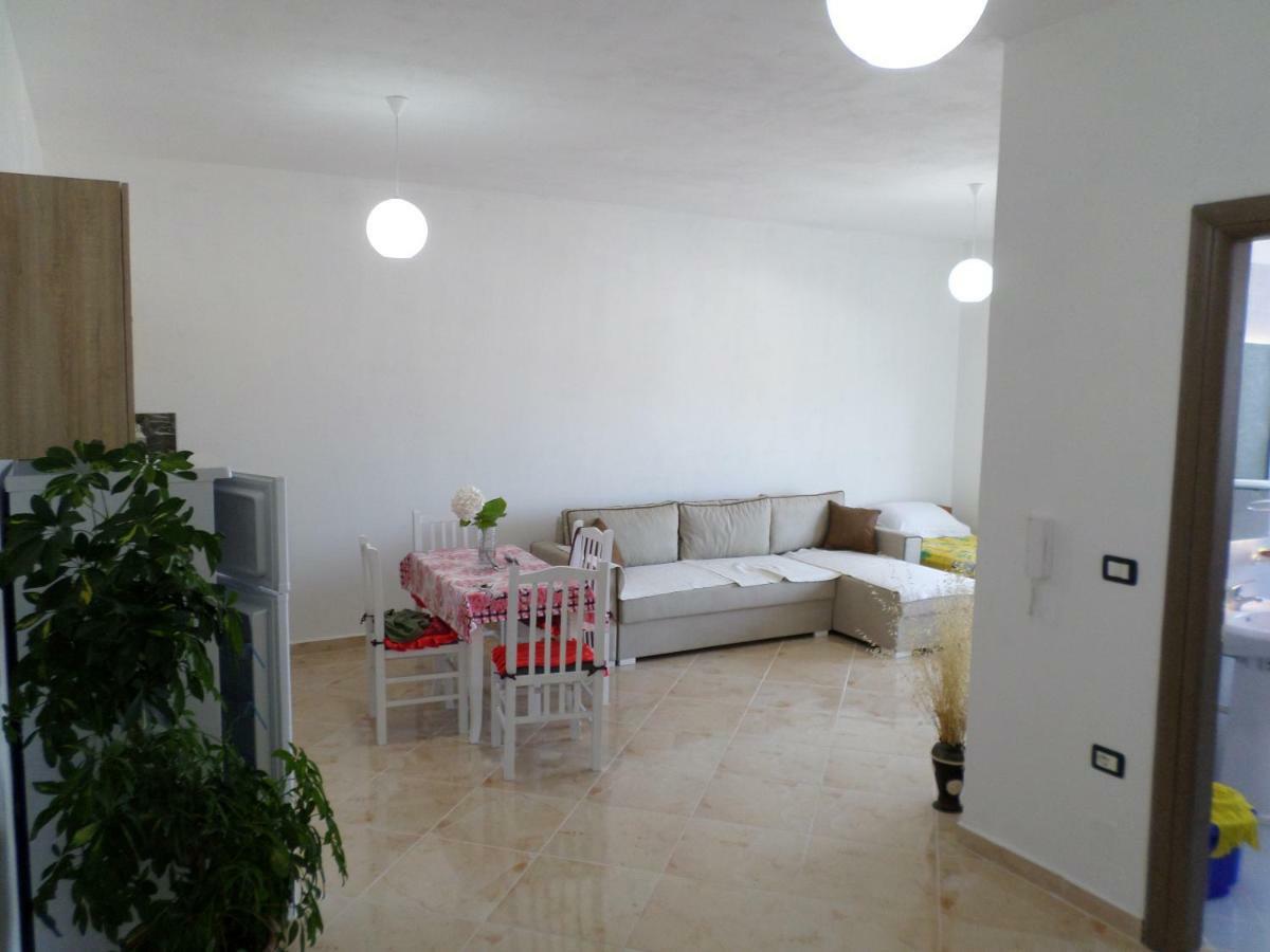 Lindita'S Seaview Appartment Вльора Екстер'єр фото